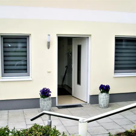 In Mit Grill, Terrasse Und Garten Trubenhausen