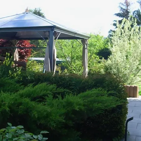 Apartment In Mit Grill, Terrasse Und Garten *